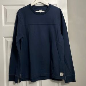 Roots MENS navy blue long sleeve shirt gorpcore athletic